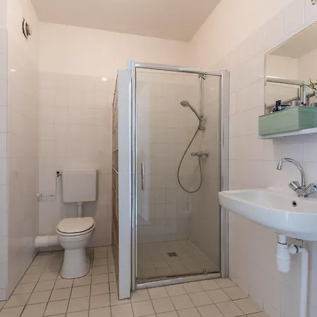 Hotell Bijlmermeer - Arena Area 3*